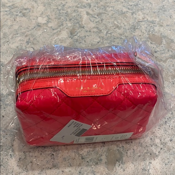 Tory Burch Small Quilted Nylon Perry Cosmetic Case - Picture 5 of 5